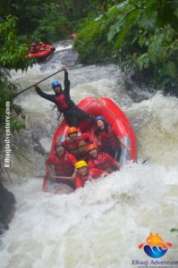rafting bandung terbaik